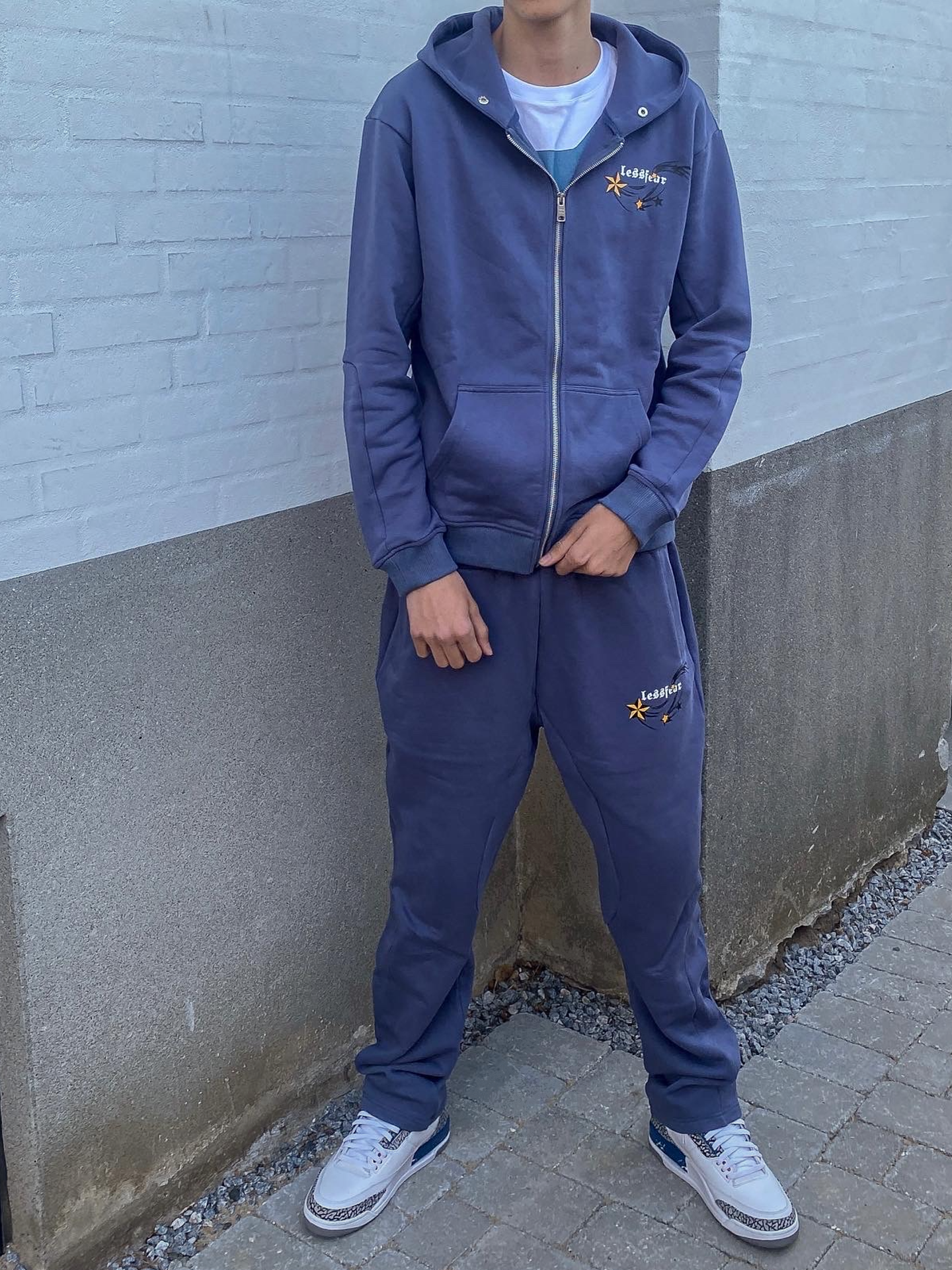 NAVY ZIP HOODIE